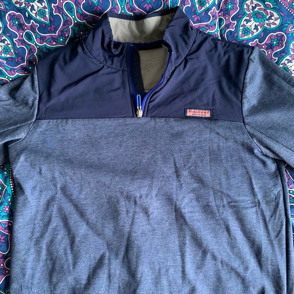 vineyard vines quarter zip.